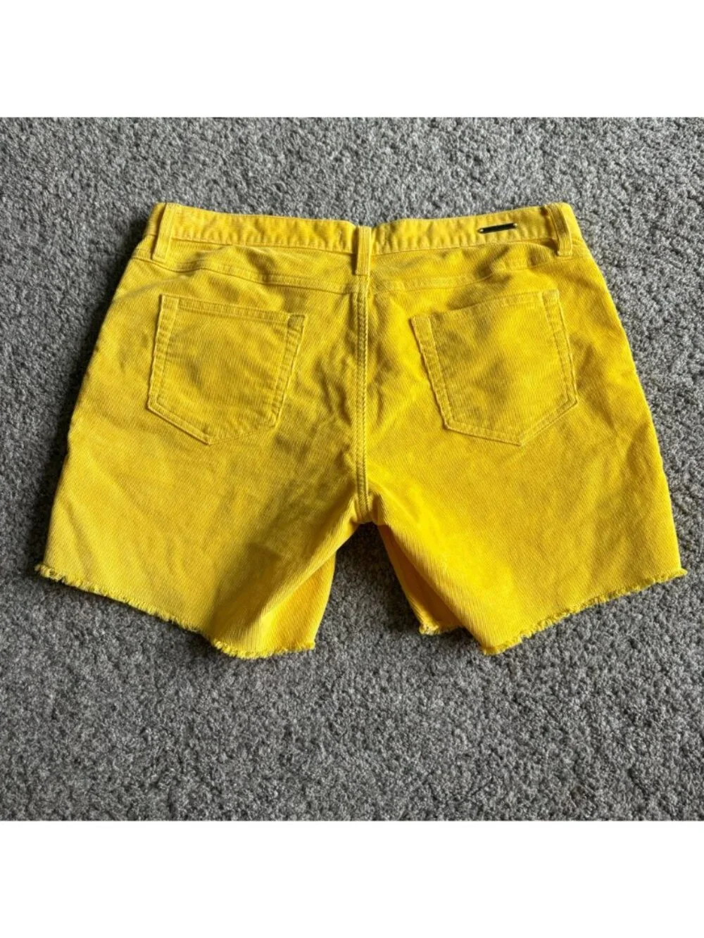 Carve Designs Oahu Shorts Womens Corduroy Yellow Size 6 NWT 6